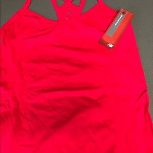 NEW BALANCE Women's Sleeveless ATHLETIC WORKOUT Gym T-shirt